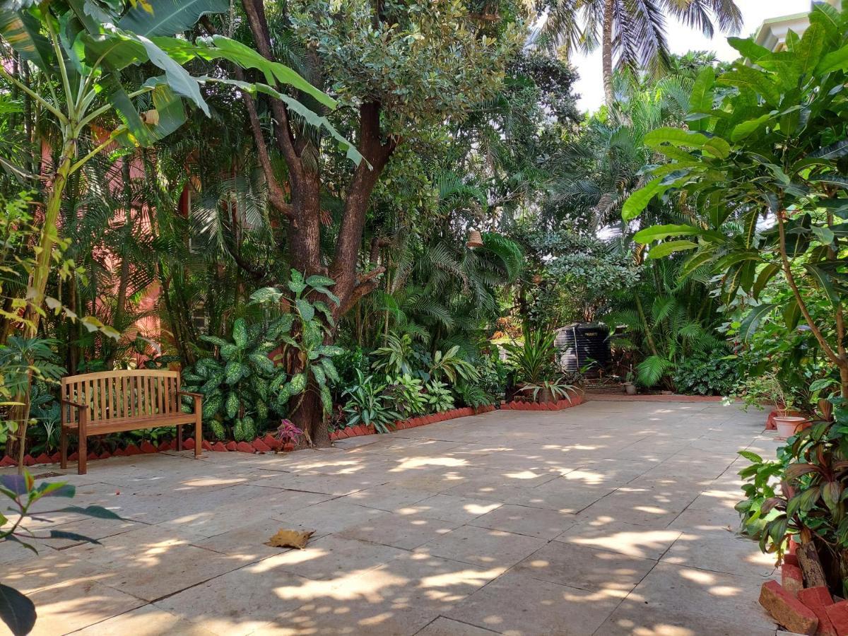Palm Grove Cottages - Leisure Resort Бенаулим Экстерьер фото
