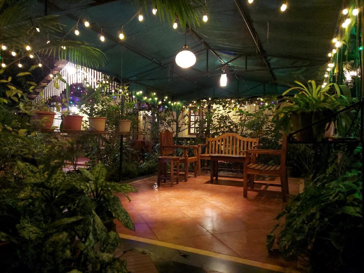 Palm Grove Cottages - Leisure Resort Бенаулим Экстерьер фото