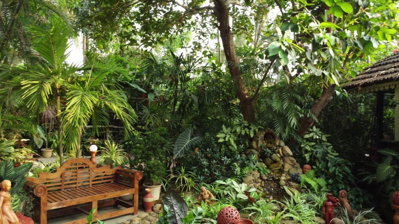 Palm Grove Cottages - Leisure Resort Бенаулим Экстерьер фото