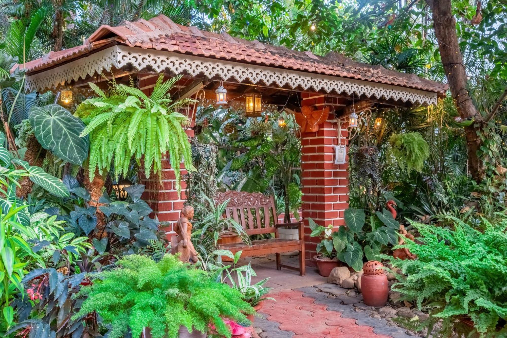Palm Grove Cottages - Leisure Resort Бенаулим Экстерьер фото